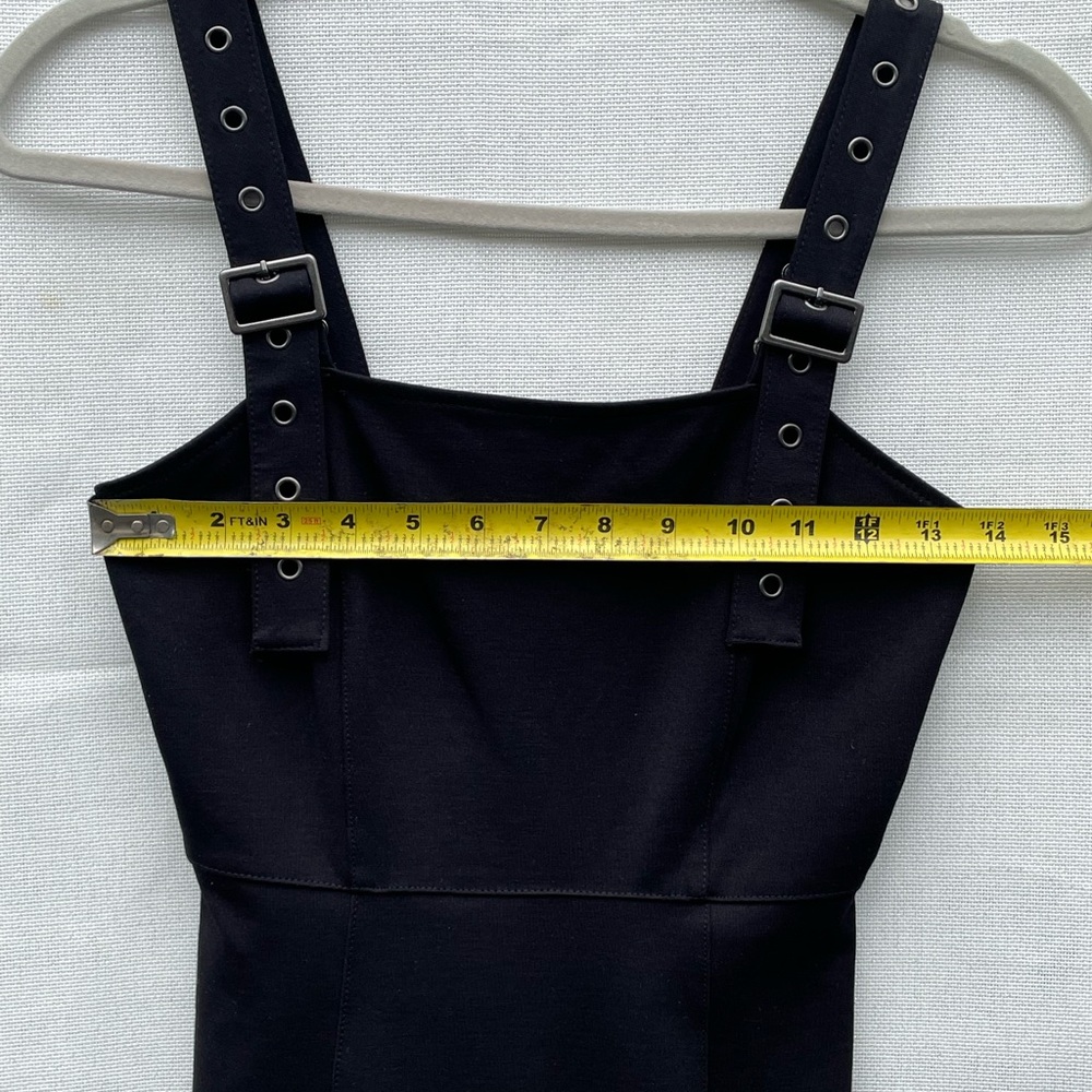 Dress - Picture 4 of 6